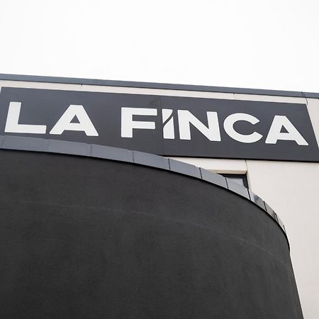 La Finca Луго Екстериор снимка